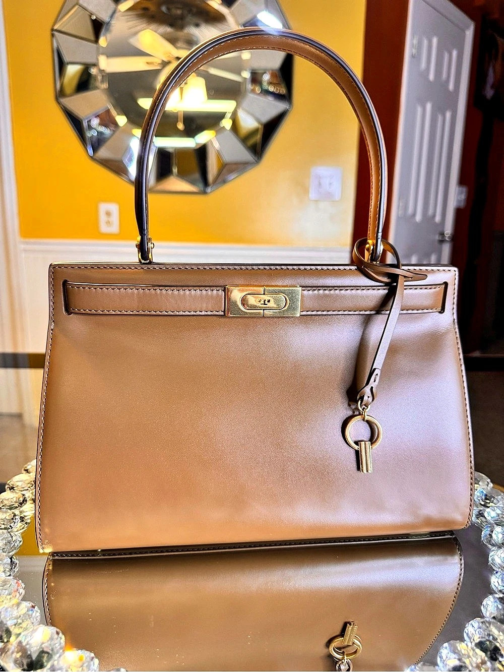 NWOT Tory Burch Lee Radziwill Medium Bag